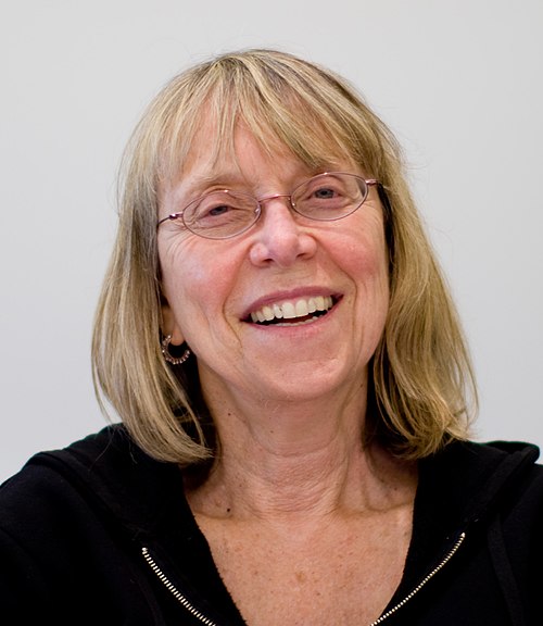 Esther Wojcicki Biography